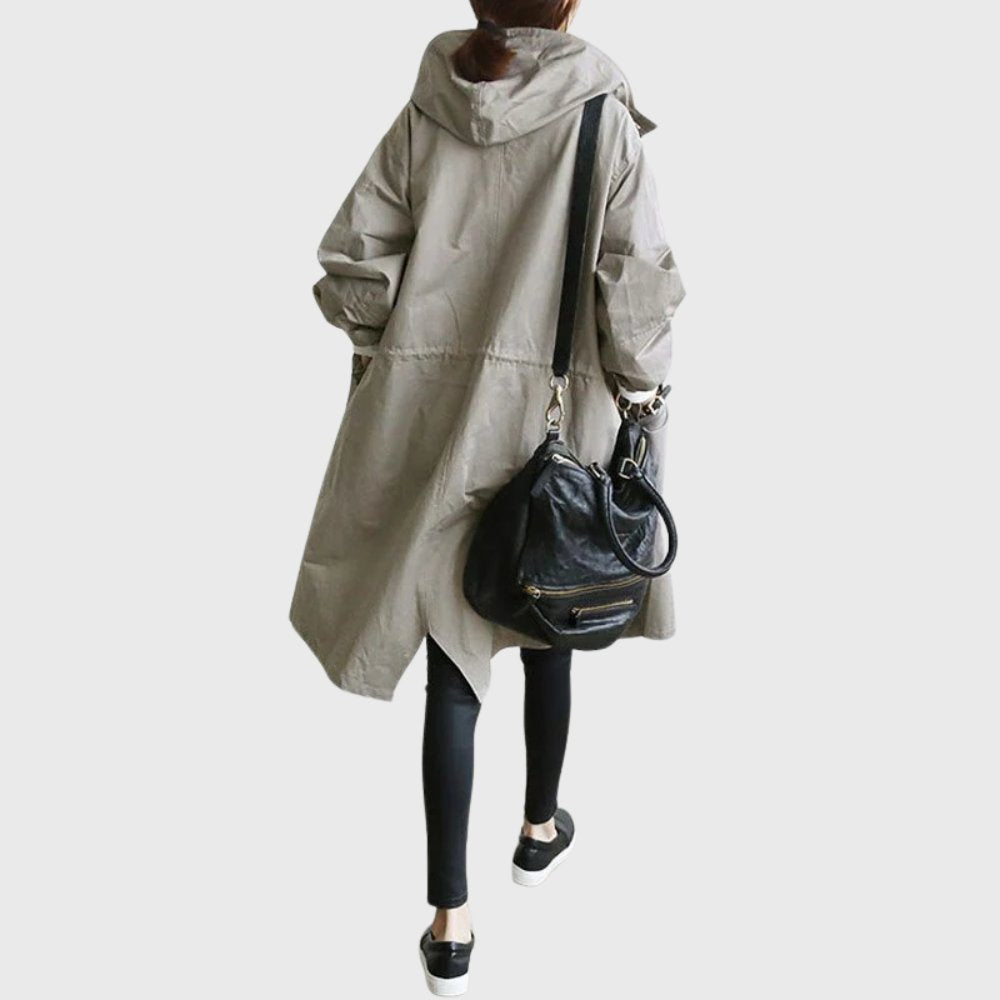 Sytske | Ruimvallende Lange Trenchcoat met Capuchon