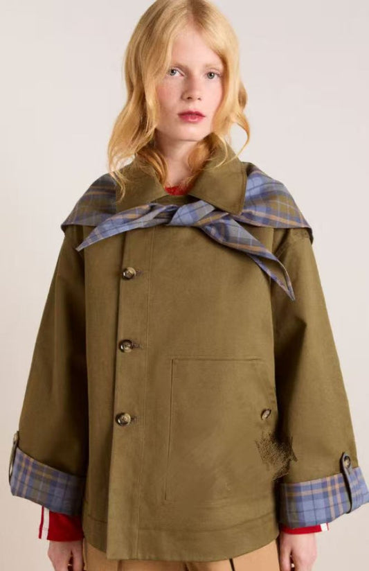 Fien | Oversized Korte Jas met Dubbele Knooprij